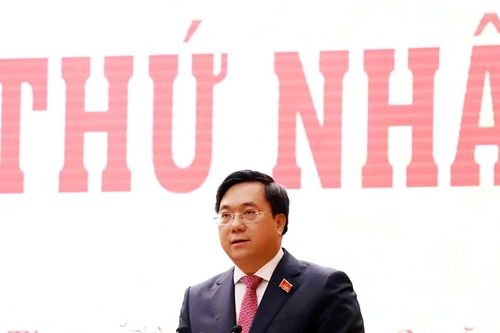 Phê chuẩn kết quả bầu chức vụ Chủ tịch và 7 Phó Chủ tịch UBND tỉnh Phú Thọ