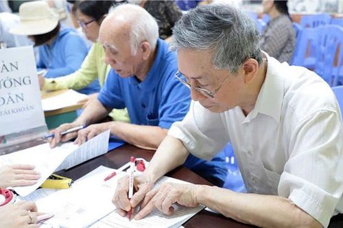 Đối tượng được tăng lương hưu hai lần trong 3 tháng tới