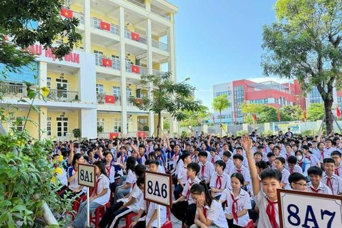 Quảng Ninh chỉ đạo tổ chức tuyển sinh đối với các trường trung học cơ sở trọng điểm, chất lượng cao