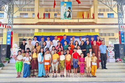 Chăm lo tết Chôl Chnăm Thmây cho học sinh dân tộc Khmer
