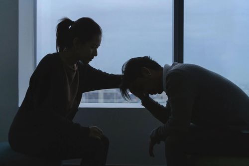 Lương 50 triệu đồng/tháng, tôi vẫn bị bố vợ coi là kẻ ăn bám vì ở rể