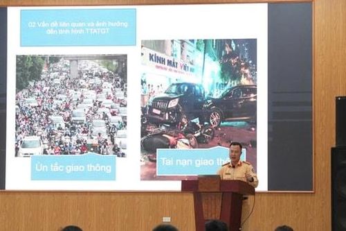 Tập huấn kỹ năng điều tiết, phân luồng giao thông cho lực lượng cơ sở tại Bát Tràng