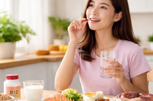 4 nhóm người cần bổ sung vitamin B12, nguồn nào bổ sung tự nhiên tốt nhất?