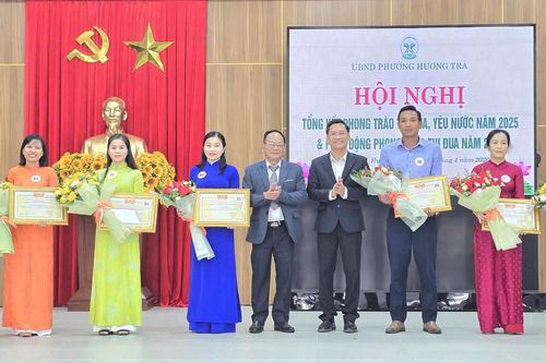Đà Nẵng: Khen thưởng hơn 200 tập thể, cá nhân phường Hương Trà
