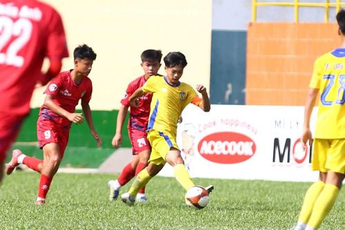 VCK U15 quốc gia 2026: SLNA sớm ghi tên vào tứ kết
