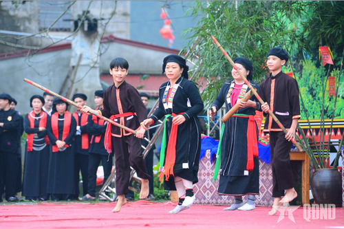 Giữ lửa điệu múa Tắc xình của người Sán Chay
