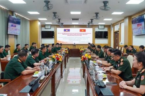 Đoàn công tác Bộ Quốc phòng Quân đội nhân dân Lào thăm Bộ Chỉ huy Quân sự TP Đà Nẵng