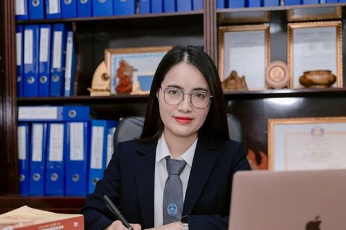 Tài khoản ngân hàng phải dùng tên thật – có minh bạch trách nhiệm?