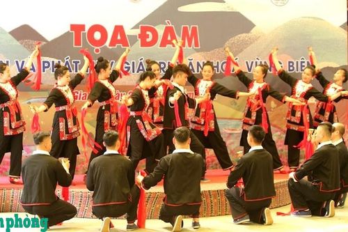 Bảo tồn văn hóa gắn với phát triển sinh kế: 'Chìa khóa' cho sự phát triển bền vững của cộng đồng