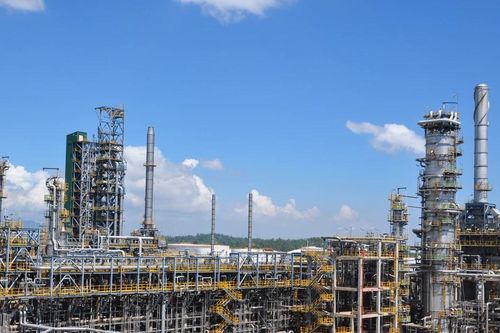 NMLD Dung Quất ưu tiên sản xuất tối đa nhiên liệu bay Jet A-1