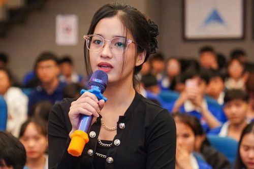 Hành trình từ trái tim - những câu hỏi lớn mở ra cuộc đấu trí của người trẻ