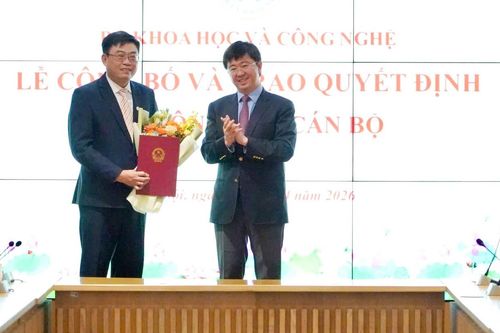 Ông Trần Chí Đạt làm Giám đốc NXB Khoa học - Công nghệ - Truyền thông