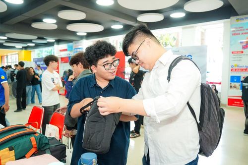 Thị trường IT 'khát' nhân lực, sinh viên đứng trước 2.500 cơ hội việc làm