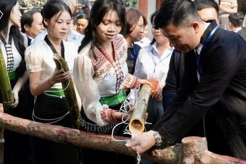 Lai Châu: Sôi động lễ hội Nàng Han