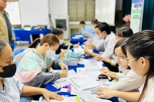 Tạm dừng đóng kinh phí công đoàn tối đa 12 tháng khi doanh nghiệp gặp khó khăn