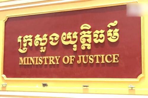Thượng viện Campuchia thông qua dự luật chống lừa đảo trực tuyến