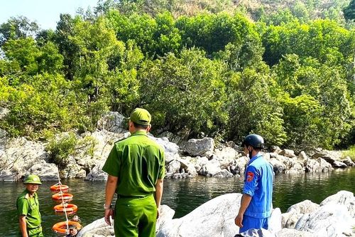 Đề phòng tai nạn đuối nước mùa nắng nóng