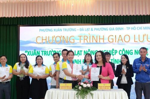 Trao đổi kinh nghiệm xây dựng nông thôn mới, đô thị văn minh