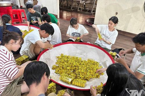 'Giữ hồn' văn hóa trà giữa nhịp sống hiện đại