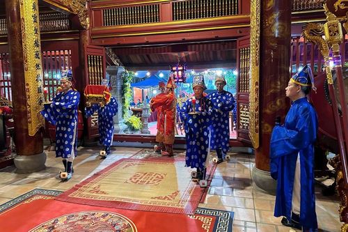 Lễ hội đình Nam Đồng, kỷ niệm ngày sinh Thái úy Việt quốc công Lý Thường Kiệt