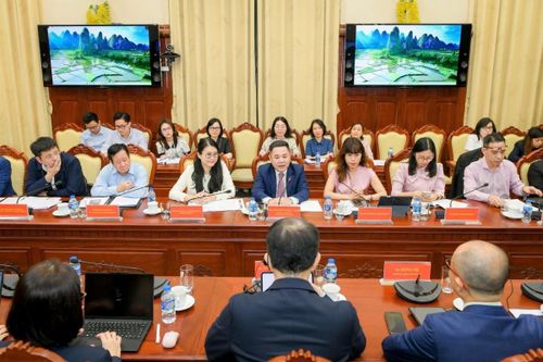 Phó Thống đốc Nguyễn Ngọc Cảnh tiếp Đoàn tham vấn thường niên của Cơ quan Nghiên cứu Kinh tế Vĩ mô ASEAN+3 (AMRO)