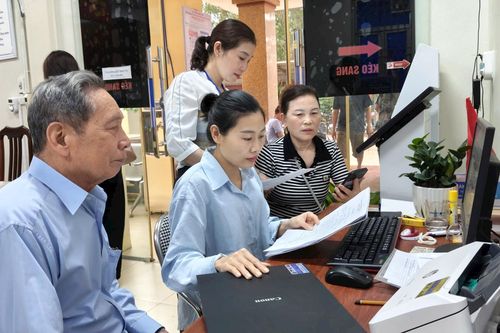 Xã Đoài Phương đẩy mạnh CCHC, lấy sự hài lòng của người dân làm thước đo