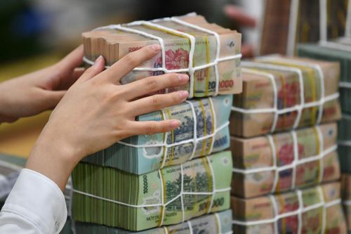 Tín dụng tăng trưởng 2,15%, huy động vốn tăng 0,44%