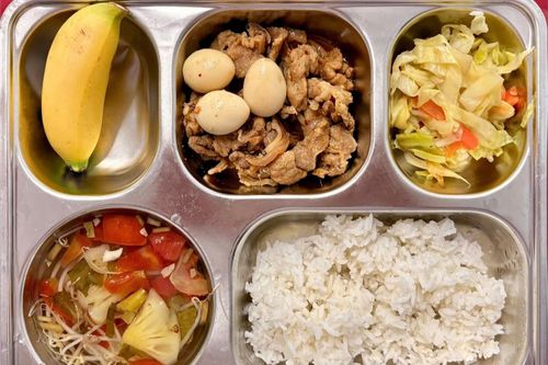 Lo thực phẩm bẩn, nhiều phụ huynh yêu cầu minh bạch từng 'cọng rau, miếng thịt'