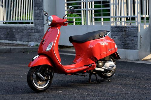 Bảng giá xe Piaggio Vespa LX 125 mới nhất tháng 4/2026