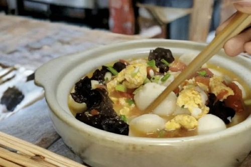 Dùng 4 nguyên liệu có đầy ngoài chợ nấu món canh cực ngon, khiến bạn ăn sạch đến giọt cuối cùng