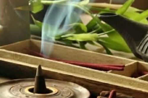 Vị trí đặt trầm hương khi xông nhà trừ tà, chiêu tài, dẫn lộc