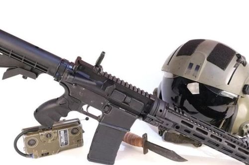 GAU-5A - khẩu carbine sinh tồn giúp phi công Mỹ tự vệ sau khi nhảy dù