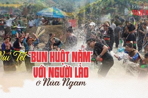 (Emagazine) Vui Tết 'Bun Huột Nặm' với người Lào ở Núa Ngam