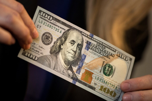 Tỷ giá USD hôm nay (5-4): Đồng USD biến động trong thế giằng co