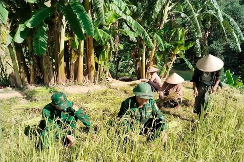 Giữ vững phên giậu từ lòng dân