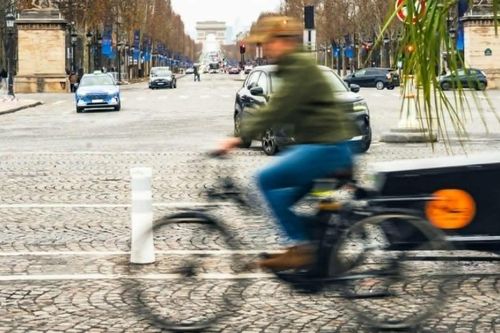 Paris (Pháp) - 'thành phố xe đạp' chuyển mình sống xanh