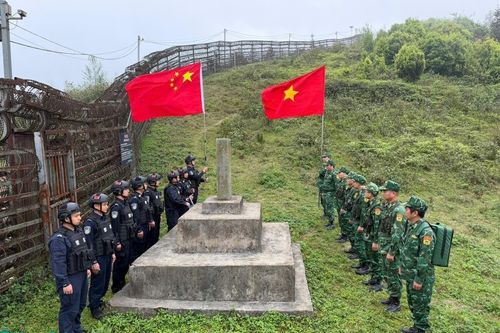 Tuần tra, kiểm tra liên hợp, thực thi pháp luật trên các tuyến biên giới