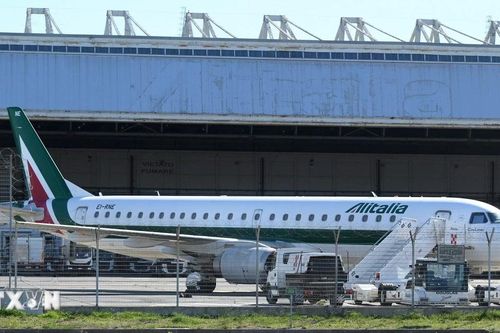 Nhiều sân bay lớn tại Italy hạn chế cung cấp nhiên liệu hàng không