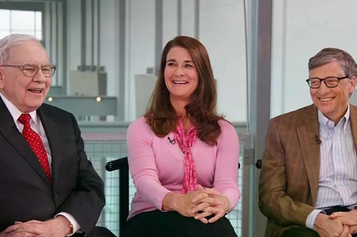 Warren Buffett 'đoạn tuyệt' với Bill Gates sau bê bối Jeffrey Epstein?