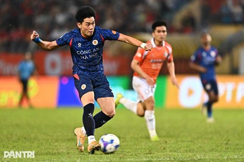 Thanh Hóa và hai đội khác chính thức hết cơ hội đăng quang V.League 2025/2026; Man City vùi dập Liverpool ở tứ kết FA Cup