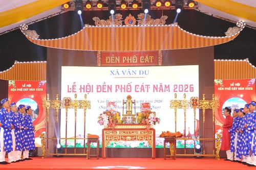 Linh thiêng Lễ hội đền Phố Cát năm 2026