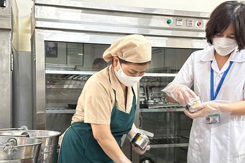 Khi xảy ra ngộ độc, trường học sẵn sàng đến đâu?