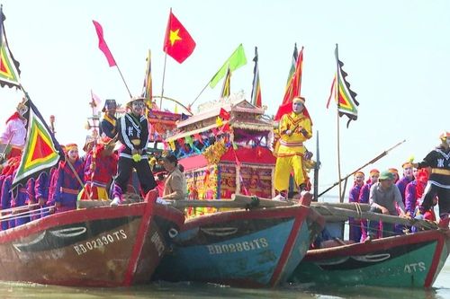 Giữ gìn giá trị văn hóa biển qua Lễ hội cầu ngư ở Bình Thái