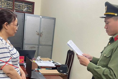 Ninh Bình khởi tố đối tượng giả danh nam giới lừa đảo tình cảm hơn 1,1 tỷ đồng