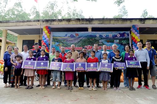 Khi thiện nguyện không còn khoảng cách