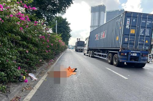 TP.HCM: Truy tìm ô tô tông người đàn ông tử vong trên đường Đỗ Mười