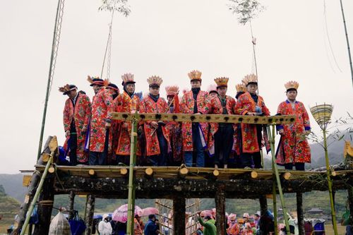 Lễ cấp sắc 12 đèn - dấu ấn trưởng thành linh thiêng của người Dao đỏ