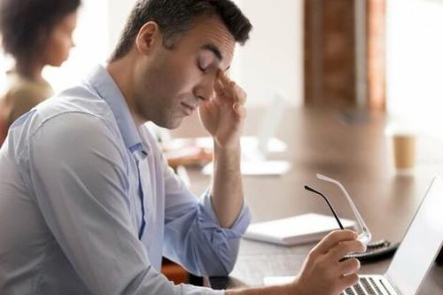 Bài tập bảo vệ mắt trước ánh sáng xanh
