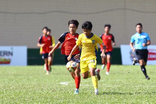Hoàn tất danh sách 8 đội vào tứ kết
