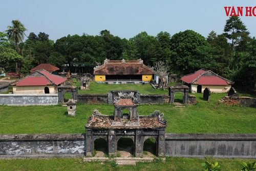 Hiện trạng xuống cấp tại di tích Điện Voi Ré - nơi thờ voi chiến triều Nguyễn